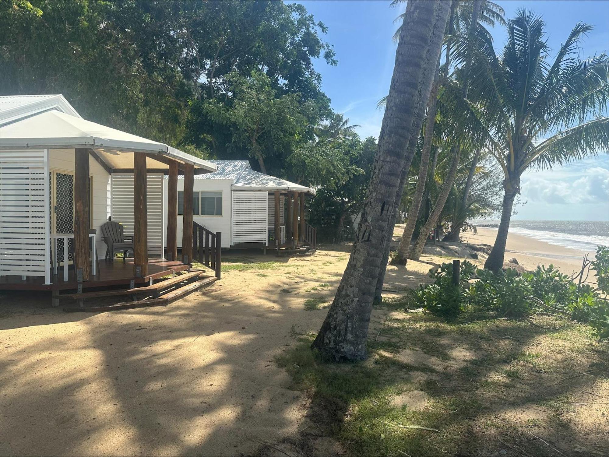 Ellis Beach Oceanfront Holiday Park Palm Cove Exterior photo