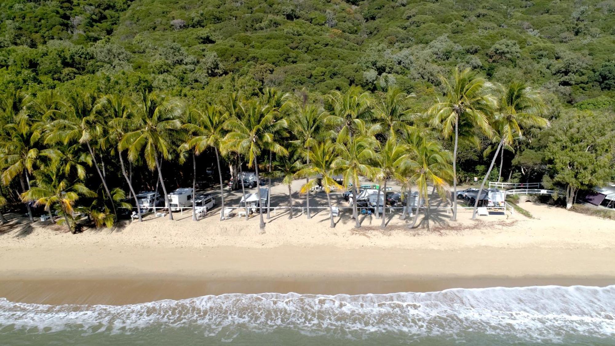 Ellis Beach Oceanfront Holiday Park Palm Cove Exterior photo